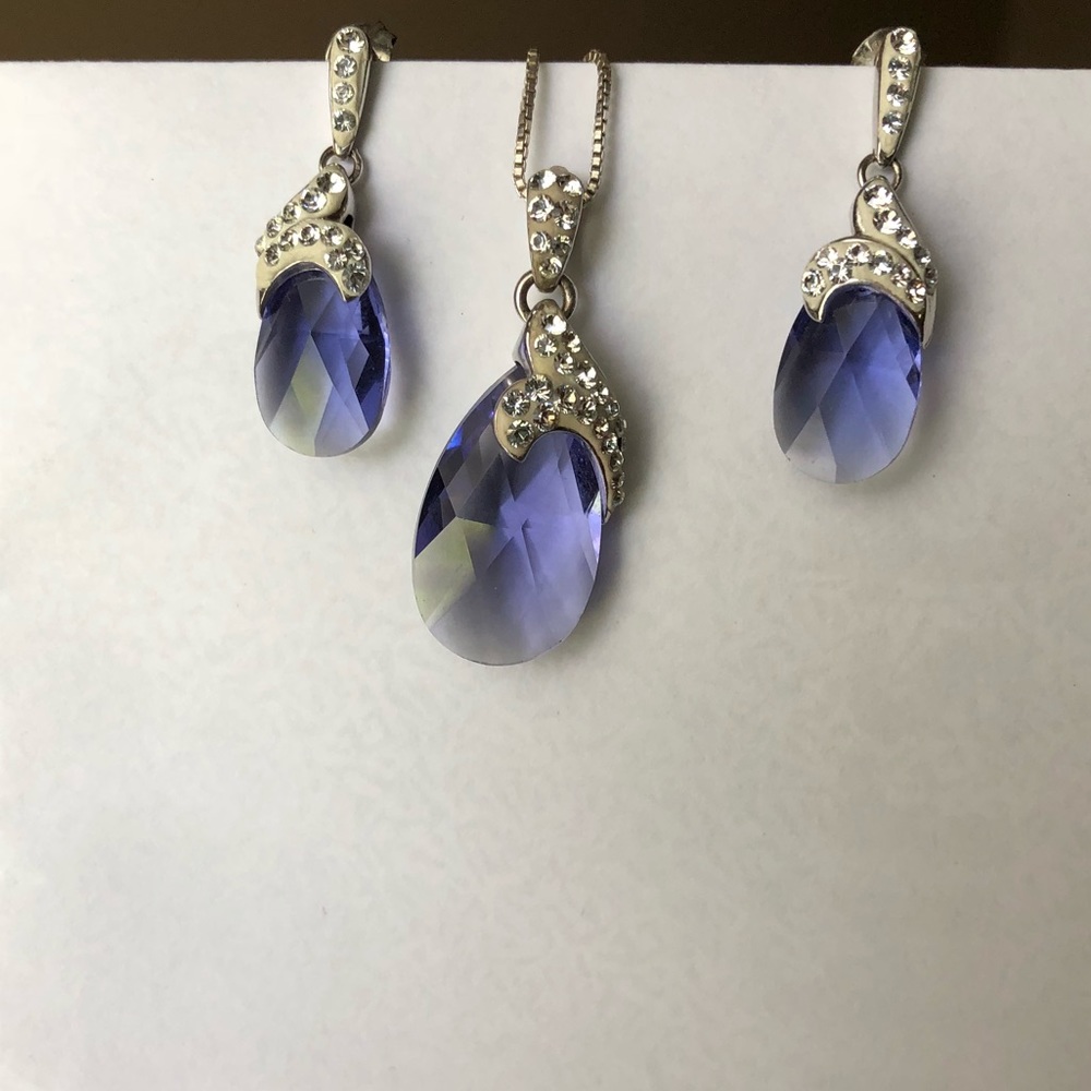 ** TRADE** Amethyst Necklace and Earrings Set